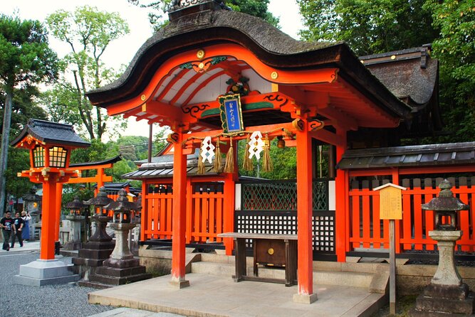 Kyoto: Fushimi Inari Shrine Walking Tour - Why this 6:00 pm Fushimi Inari timing works