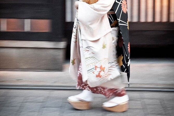 Kyoto Gion Cultural Walk & Geisha Show with Dining Options - Who should book this, and who should skip it