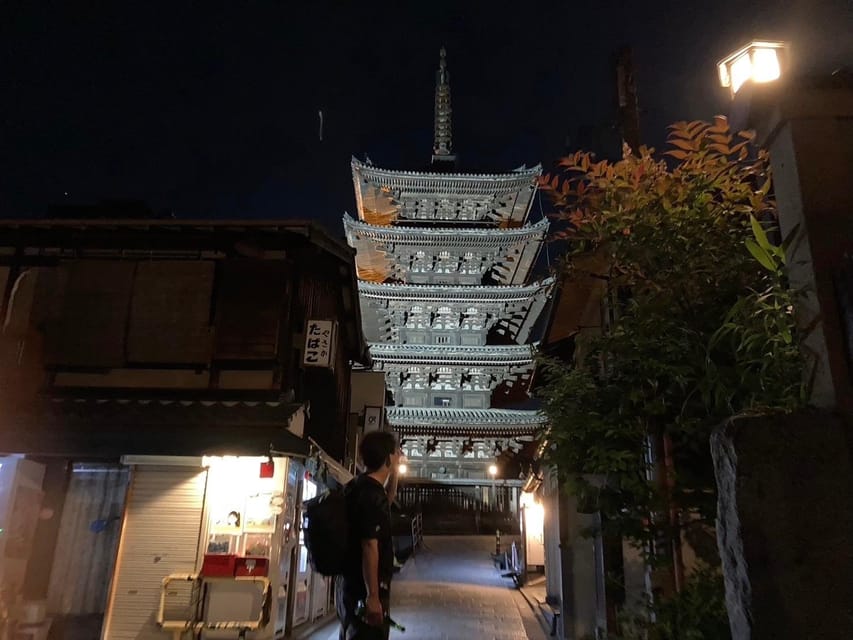 Kyoto: Gion Evening Walk with Hidden Gems, Geisha & Sake - Hōkan-ji (Yasaka Pagoda) After Dark, Plus Photo Tips That Actually Help