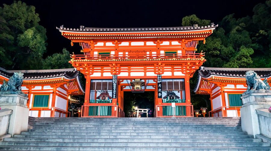 Kyoto: Gion Geisha District Walking Tour - Stories of Geisha - Starting Point at Ben’s Cookies Kyoto Shijo, Then the Tour’s Tempo