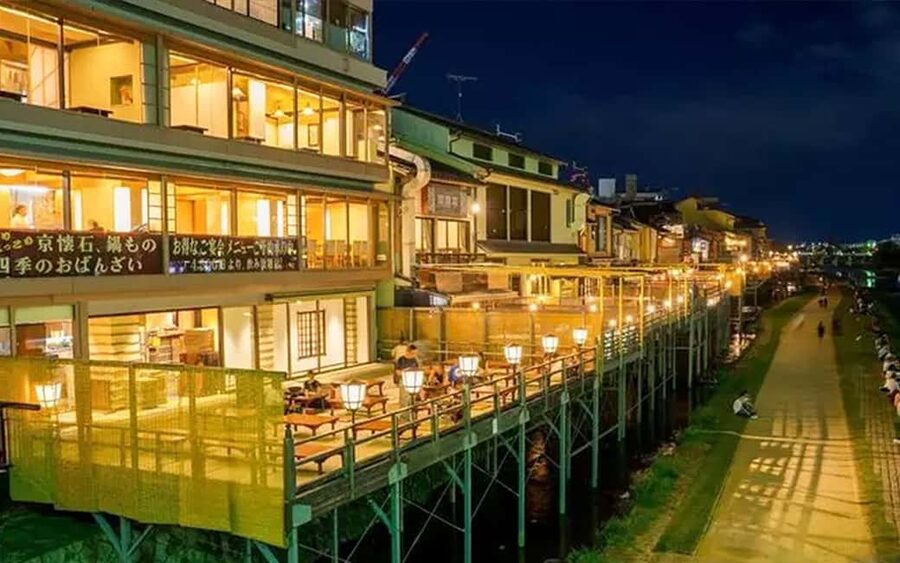 Kyoto: Gion Hidden Gems & Geisha Culture Tour - Ninenzaka and Hokan-ji: old streets, practical temple etiquette, real timing