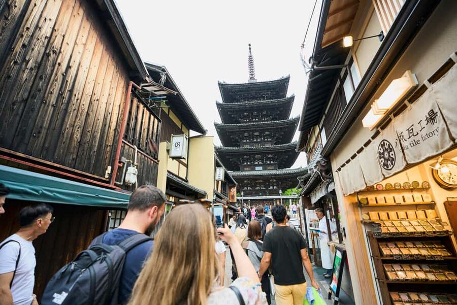Kyoto: Gion Hidden Gems & Geisha Culture Tour - Who this Kyoto Gion tour fits best