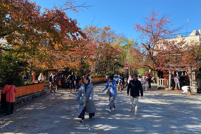 Kyoto Gion Historical Walking Tour - Chion-in Temple: the gate you remember and the stories behind it