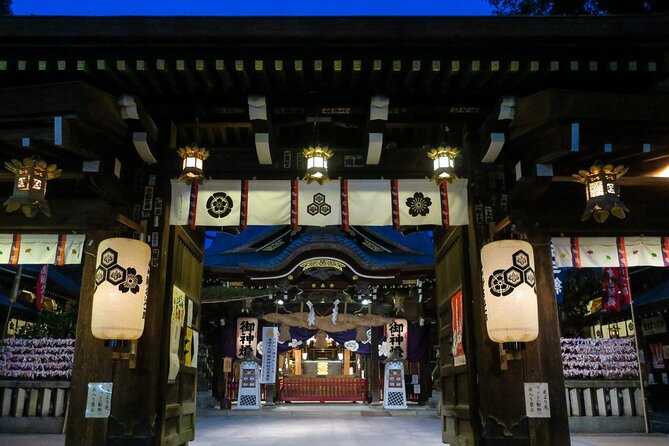Kyoto: Gion Night Walking Tour with Geisha Insight - Kawaramachidori and Shijo-Kawaramachi: old Kyoto meets modern street life