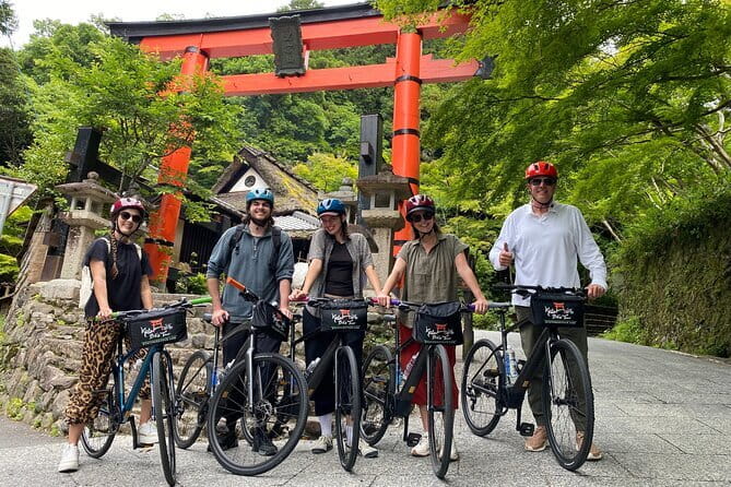 Kyoto: Gion & Pontocho Food Tour with 13 Dishes - Pontocho at Night: The Vibe Shift and the Final Tasting