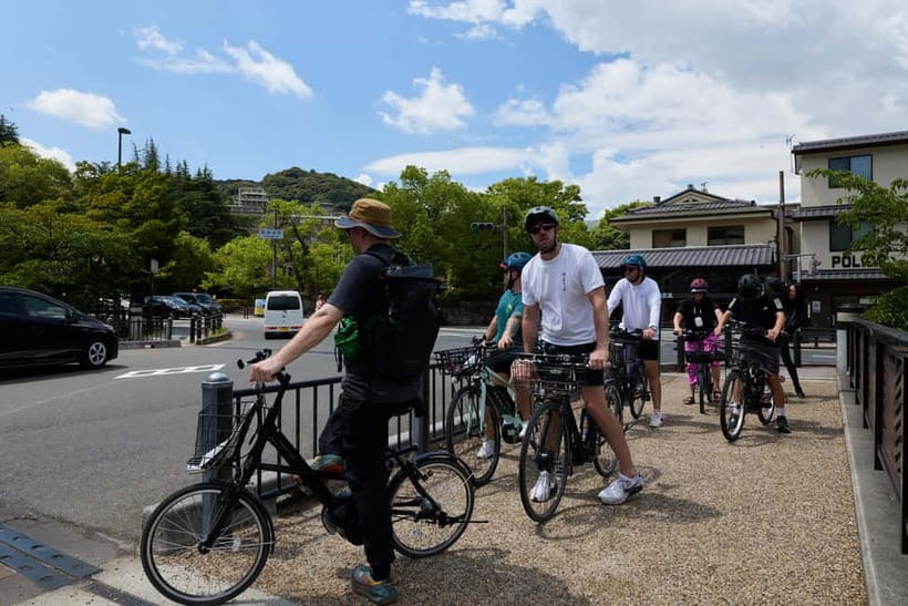 Kyoto: Hidden Gems E-Bike Tour Through Backstreets & Temples - Shimogamo-jinja Shrine and Kyoto Imperial Palace: Variety That Breaks the Pattern