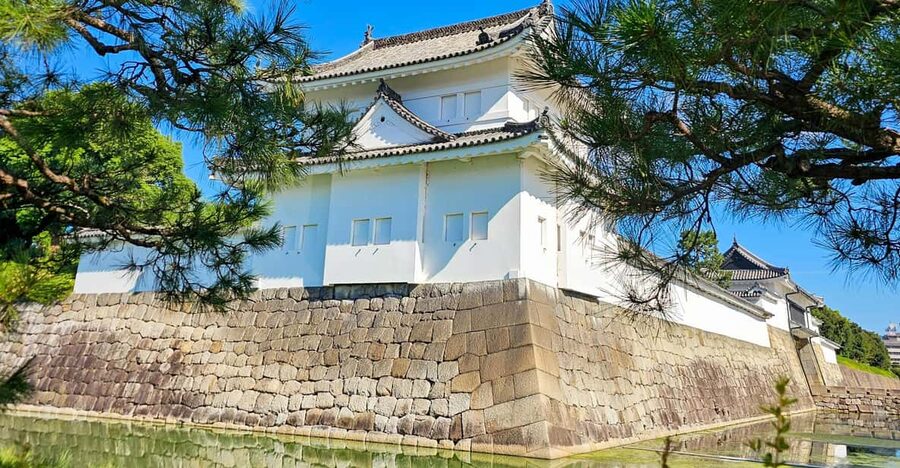 Kyoto: Imperial Palace & Nijo Castle Guided Walking Tour - Nijo Castle: shogun-era design, Ninomaru-goten, and the Painting Gallery