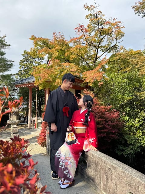 Kyoto: Kimono Rental with Hairstyling and Accessories - About the optional photographer, and when it’s worth it