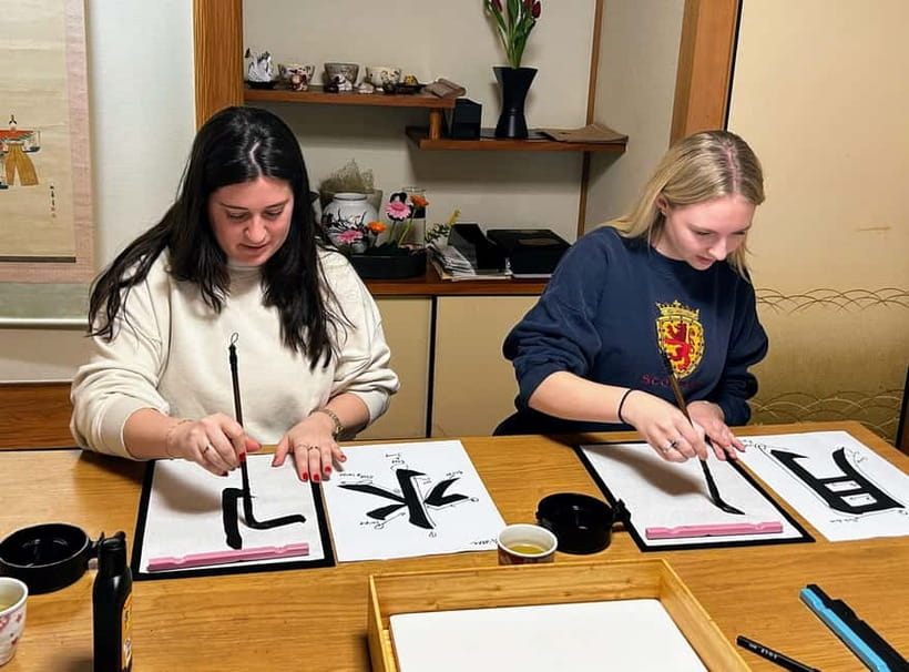 Kyoto: Local Home Visit and Japanese Calligraphy Class - Price and Value: Is $66 for an Hour Worth It?