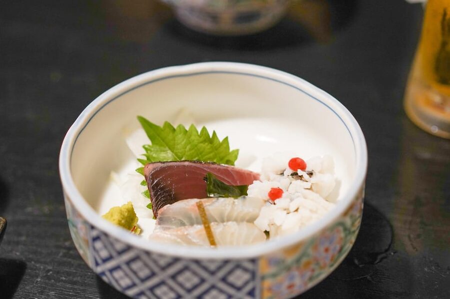 Kyoto: Maiko Dinner in Traditional Restaurant and Tour - Guide quality, translation, and why groups stay small
