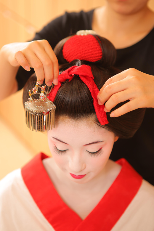 Kyoto: Maiko Makeover and Photoshoot Experience - Makeup, wigs, and eyelashes: what you can customize