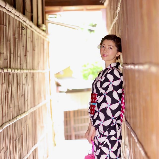 Kyoto: Maiko, Samurai, or Kimono Rental and Tea Ceremony - Kimono until 5pm: turning dressing into sightseeing