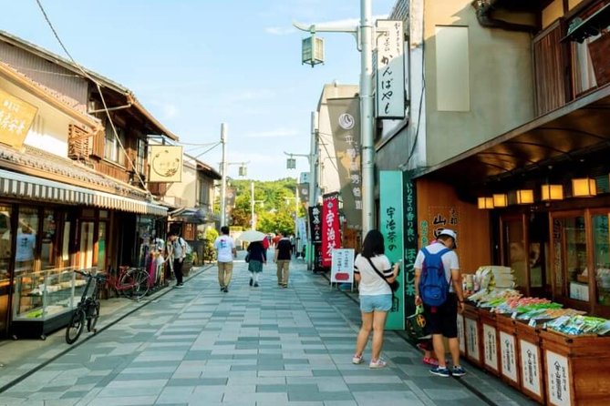 Kyoto Matcha Green Tea Tour - Shopping time in Uji, what to buy (and what to skip)
