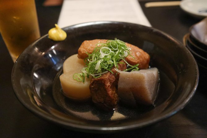 Kyoto Night Foodie Tour in Gion (9+ dishes + 6 Sake tastings) - The Gion Shirakawa pre-dinner walk: atmosphere with a purpose