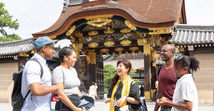Kyoto: Nijo-jo Castle and Ninomaru Palace Guided Tour - Key takeaways before you go
