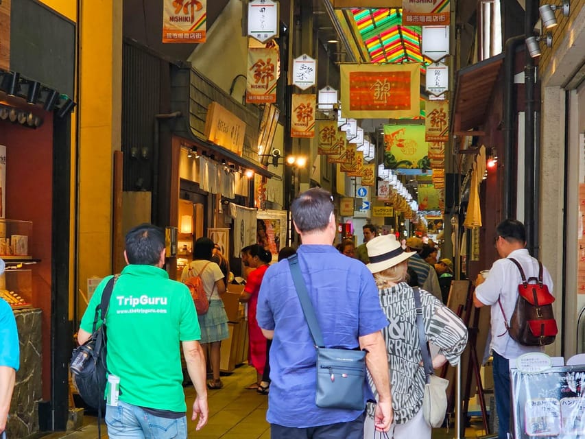 Kyoto: Nishiki Market and Depachika Food Tour with a Local - Nishiki Market in a guided loop: how to taste without missing the good stuff