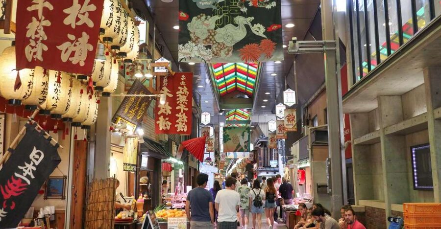 Kyoto: Nishiki Market Brunch Walking Tour-7 Tastings+Brunch - Nishiki-Tenmangu Shrine stop: local practice, not just a photo