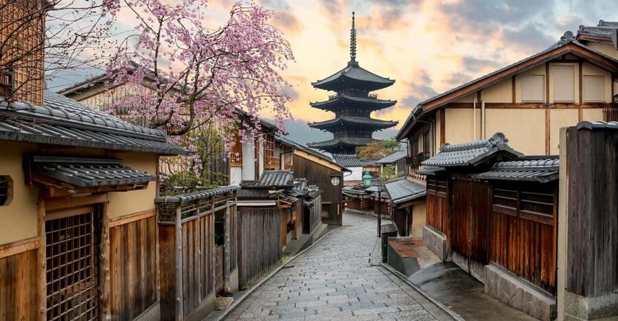 Kyoto/Osaka: Kyoto and Nara Customized Private Guided Tour - Optional Nara additions like Kasuga Taisha and Horyu-ji