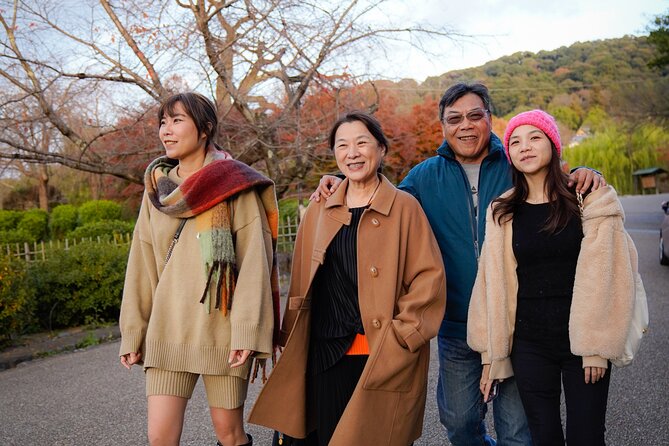 Kyoto Portrait Tour with Kimono - Chion-in Temple and the Sanmon Gate: size you can feel in photos