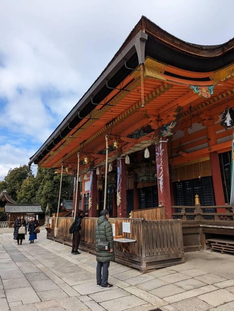 Kyoto: Private 2.5 Hour Historical Walking Tour - Kiyomizu-dera: Kannon, the nail-less stage, and the pure-water ritual