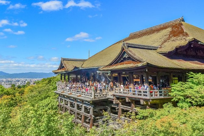 Kyoto Private Day Trip - Enjoy Your First-Time Visit to Kyoto! - Stop 3: Sanneizaka, where Kyoto turns into a photo street