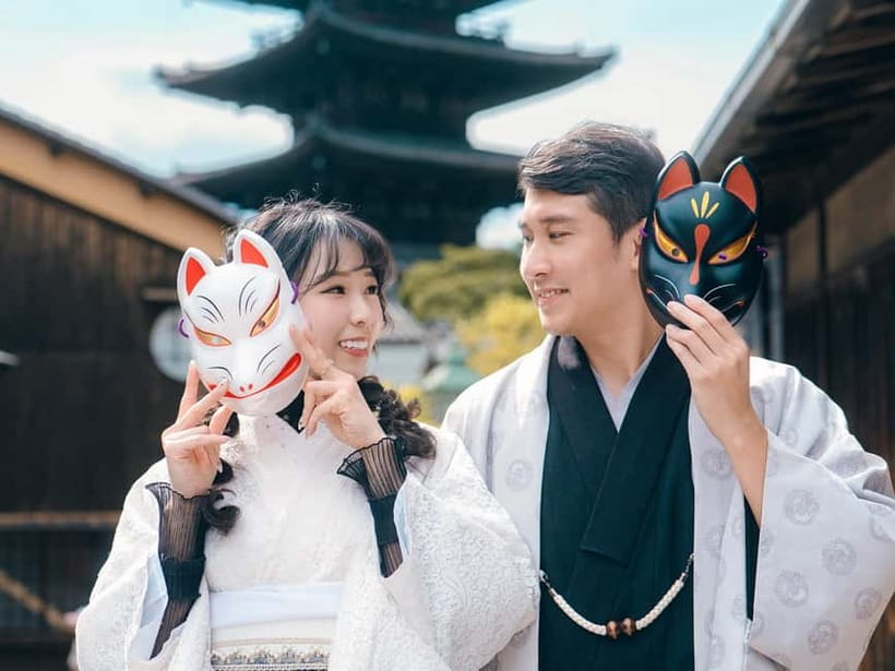 Kyoto: Private Photoshoot Service - Arashiyama Bamboo and Togetsukyo: When Crowds Are Real