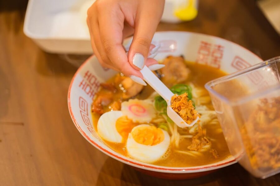Kyoto: Ramen Cooking Class at a Ramen Factory with Souvenir - What happens in the first 10 minutes: outfits, overview, and your station