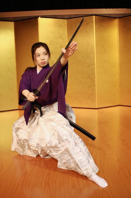 Kyoto: Samurai Kenbu Traditional Sword Dancing Show - Price and value: is $32 for 1 hour worth it?