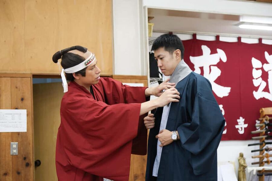 Kyoto: Samurai Sword & Kimono Action Filming Experience - Should You Book This Samurai Sword and Kimono Filming Session?