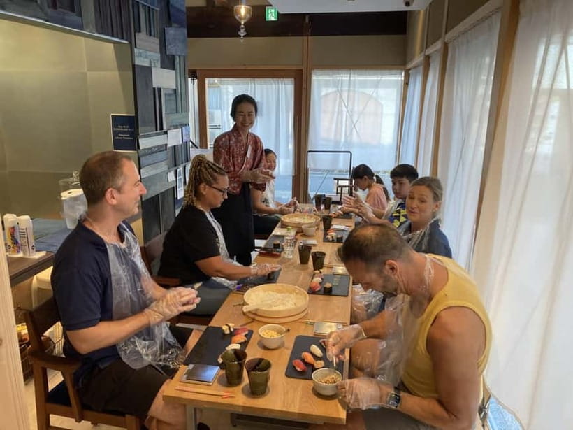 Kyoto: Small-Group Authentic Sushi Making Workshop - Location Near Kiyomizu-dera and Gion, Plus Easy Station Access