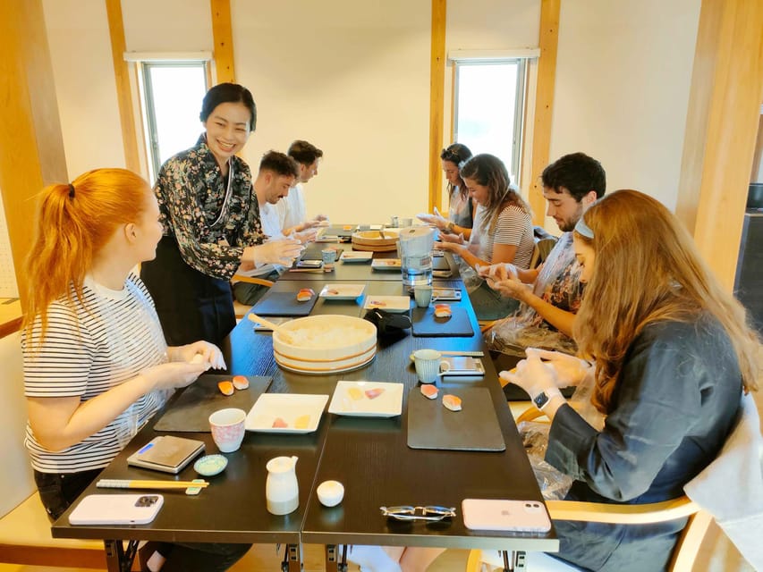 Kyoto: Small-Group Authentic Sushi Making Workshop - What Comes Home With You: Gift Bag Tools and a Recipe Card