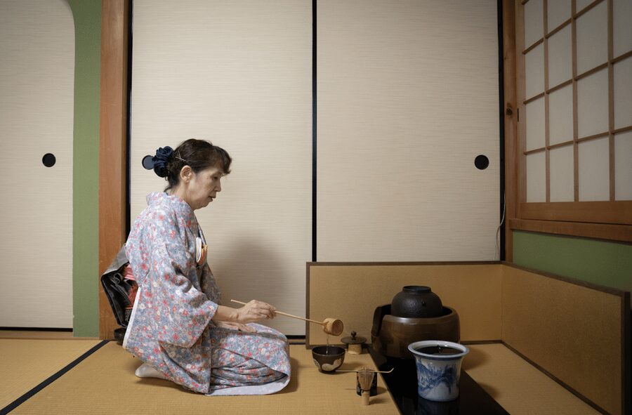 Kyoto: Tea Ceremony Experience in a Small Tea Room - Meet your English tea instructor and set the tone