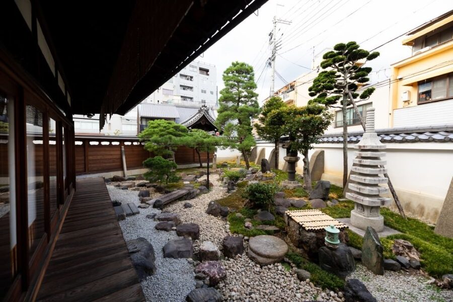 Kyoto: Tea Ceremony Ju-An at Jotokuji Temple - Temple walk and the purification fountain: the start that clicks