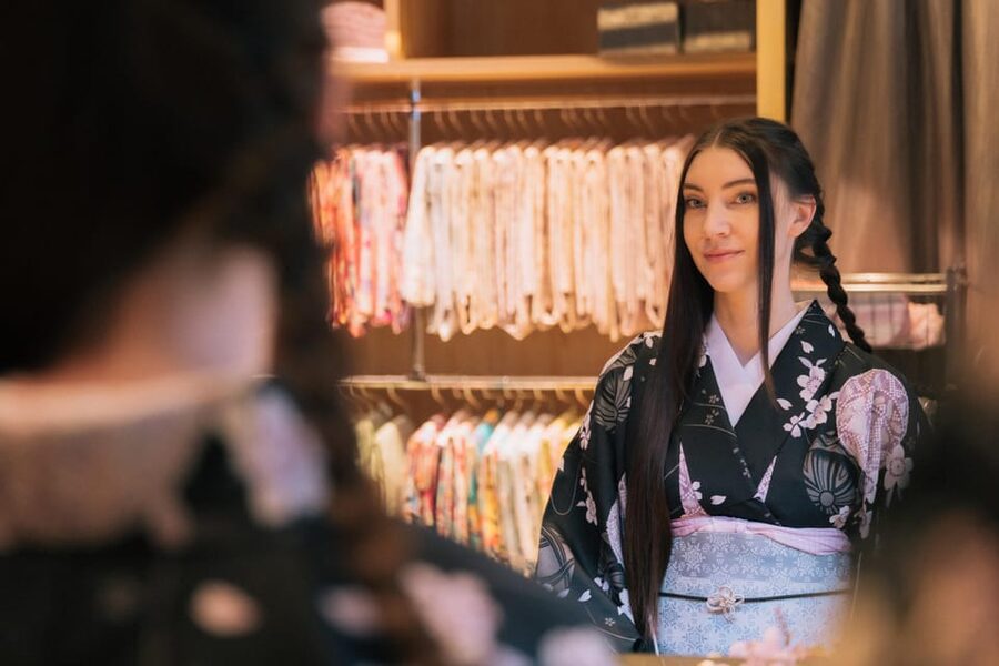 Kyoto: Tea Ceremony with Kimono and Photoshoot - Choosing Your Kimono Look, and Why It Changes the Whole Experience