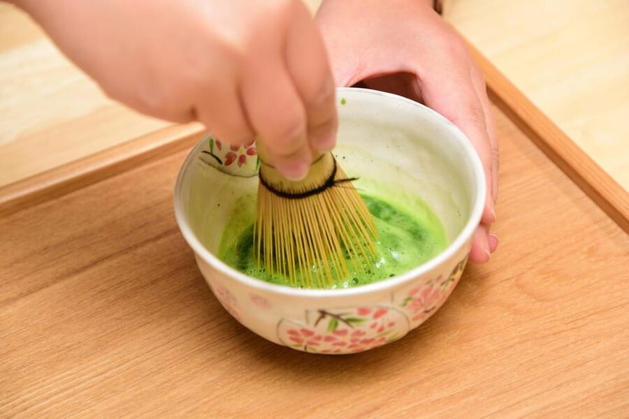 Kyoto: Tea Museum Tickets and Matcha Grinding Experience - Entering the History Room: the 10-yen coin and the Byodoin theme