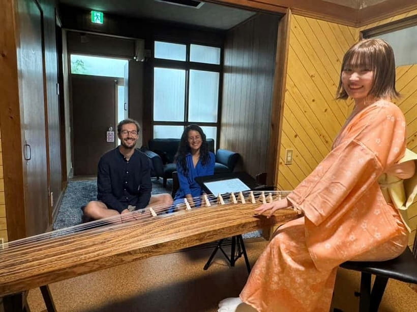Kyoto: Traditional Concert at Townhouse or Bathhouse - Getting close enough to learn in the townhouse workshop