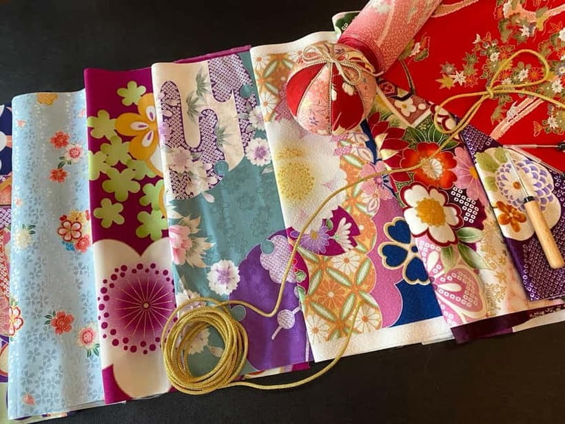 Kyoto: Traditional Kimono Fabric Handicrafts Workshop - Is $25 good value for a Kyoto hands-on souvenir?