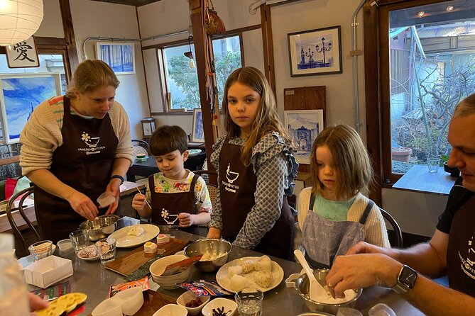 Make Rice Balls and Enjoy a Japanese Home-Style Lunch in Yanaka - The 1 PM Table Moment: Presentation, Photos, and Itadakimasu