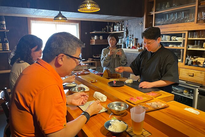 Master the art of Sushi : Toyosu Market Tour & Tuna Cutting - Tsukiji Jogai Market walk: comparing the old lanes to Toyosu