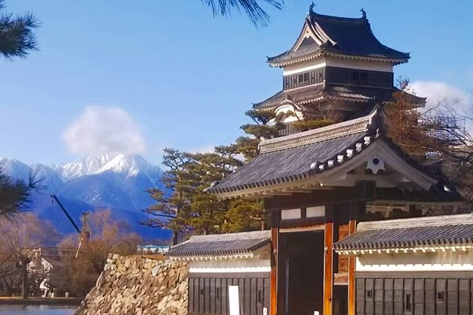 Matsumoto Discovery - Half Day Walking Tour - Nawate Street frogs, snacks, and the fun kind of shopping time