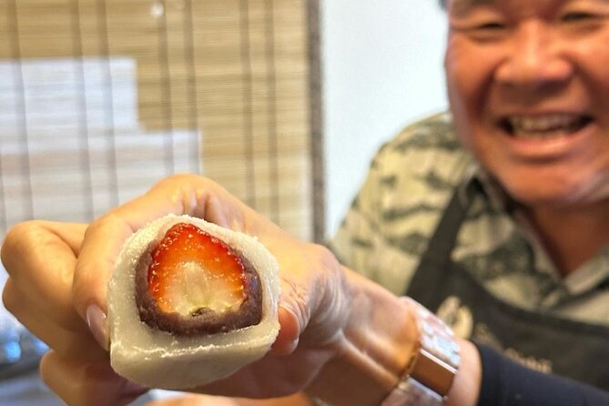 Mochi and Nerikiri Wagashi Combination Cooking Class - How the nerikiri shaping really works (and why colored prep helps)