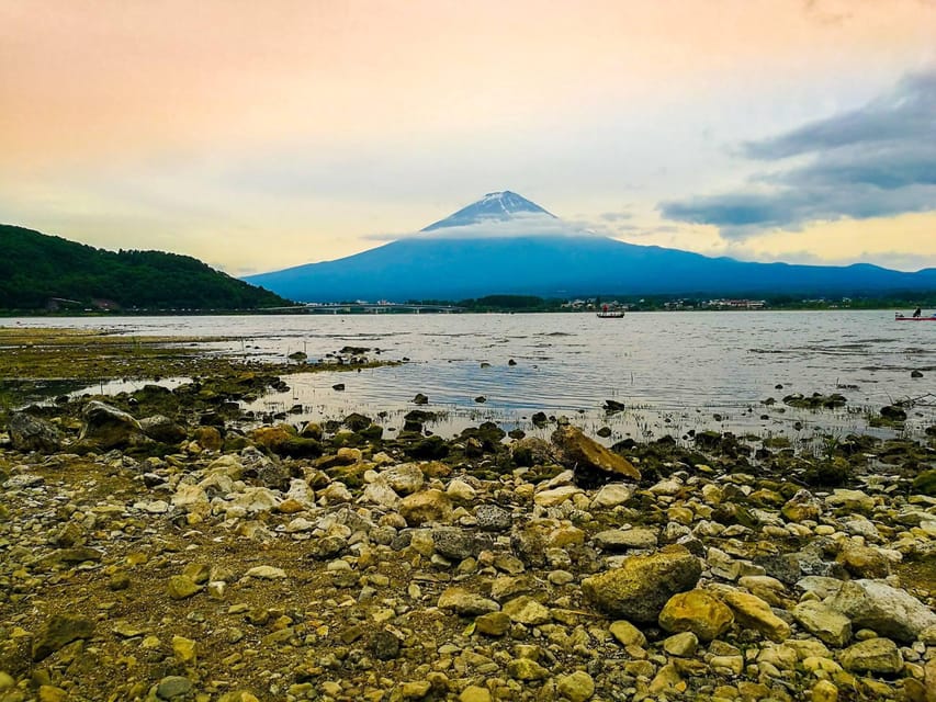 Mount Fuji Full-Day Private Sightseeing Tour with Guide - Classic Spots Around Fuji: What Each Stop Adds