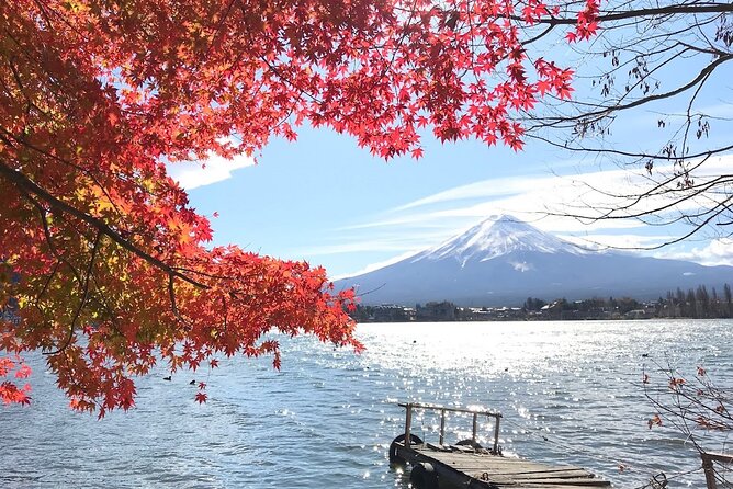 Mount fuji Private Tour - Stop 1: Lake Kawaguchiko, First Fuji Views and a Quick Reality Check
