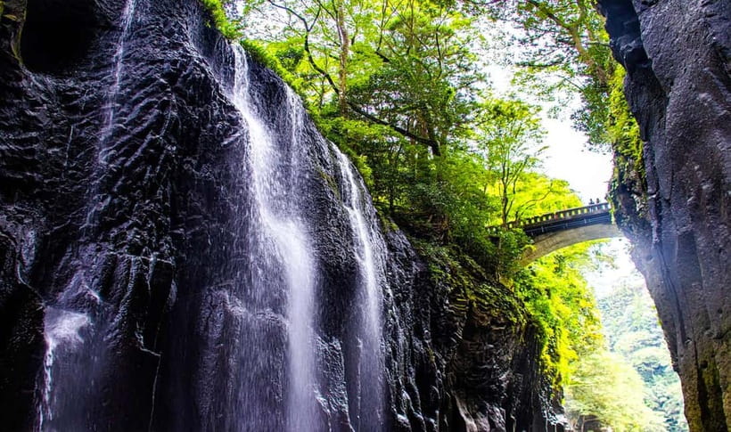Mt. Aso & Takachiho Gorge Tour with Optional Boat Ride - Guides and Communication That Actually Help