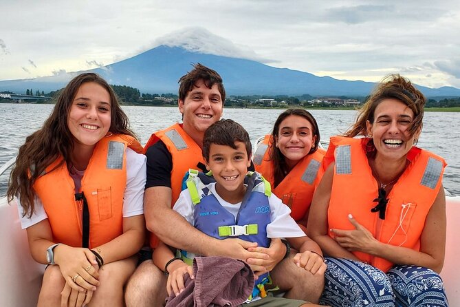 Mt Fuji Area: In-depth Guided Adventure in English or French - Key things that make this tour work
