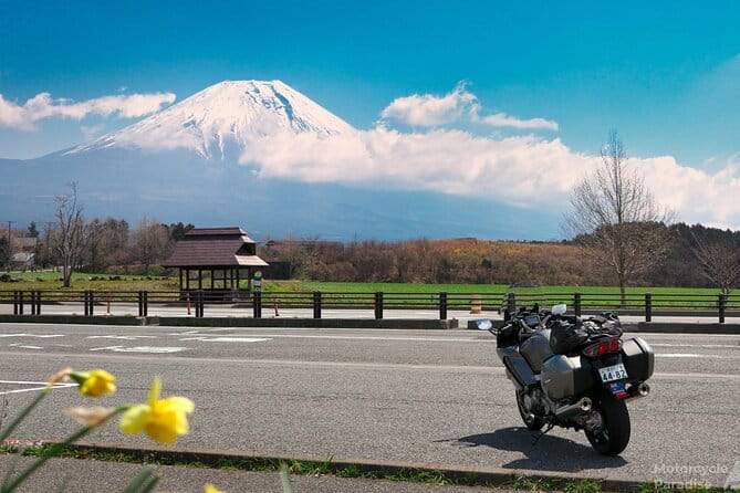 Mt. Fuji Day tour: Kawaguchi Lake Ropeway, Matcha, Oshino Hakkai - Kawaguchi Lake Ropeway: ride high, aim for panoramas