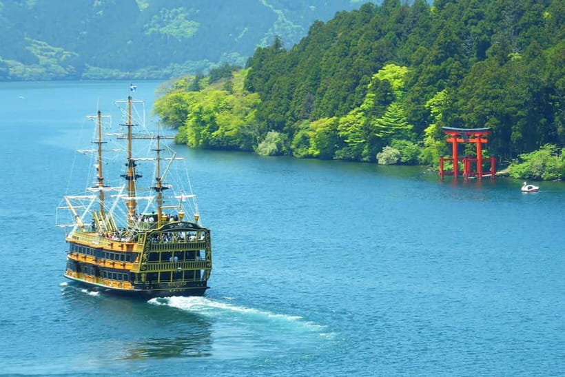 Mt Fuji Hakone/Enoshima Tour:Optional Ropeway/Lake Ashi Boat - Hakone Shrine and the Torii You Came for