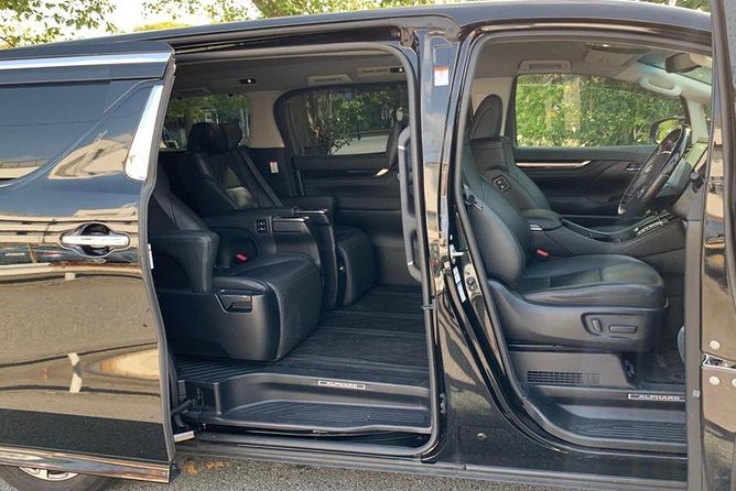 Narita Airport (NRT) Private Transfer to Central Tokyo - Narita to central Tokyo, minus the first-day stress