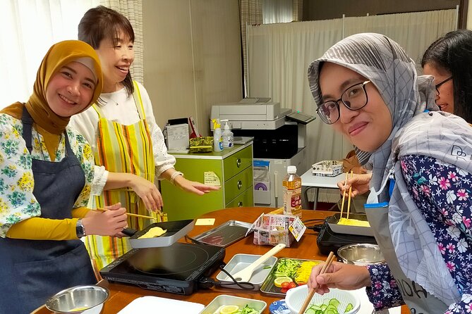 Near Fushimiinari: Kyoto Home Cooking Class & Supermarket tour - Price and value: what $118.92 really buys you
