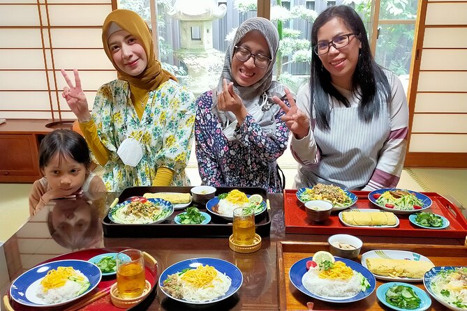 Near Fushimiinari: Kyoto Home Cooking Class & Supermarket tour - Timing tips for a smooth 9:30 start